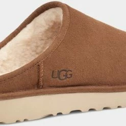 Kopen 🥰 UGG Classic Slip-On Heren Sloffen - Chestnut - Maat 43 🎁 14 Kopen 🥰 UGG Classic Slip-On Heren Sloffen - Chestnut - Maat 43 🎁 -Nike shop 550x318