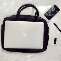 Goedkoopste ๐ Leren Laptoptas Cognac - Aktetas - 15,6 Inch - Studs & Stones ๐ฏ 15 Goedkoopste ๐ Leren Laptoptas Cognac - Aktetas - 15,6 Inch - Studs & Stones ๐ฏ -Nike shop 550x412 2