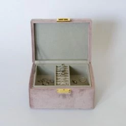 Gloednieuw 😉 Oliva's - Sieradendoos - Juwelendoos - Sieradenhouder - Velvet Fluweel - Oud Roze 🌟 18 Gloednieuw 😉 Oliva's - Sieradendoos - Juwelendoos - Sieradenhouder - Velvet Fluweel - Oud Roze 🌟 -Nike shop 550x534 10