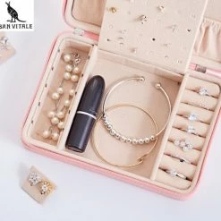 Kopen 🎉 San Vitale Luxe Sieradendoos 2.0 - Bijouterie Kistje Juwelendoos - Ring/Oorbellen/ Ketting/Horloge Dames/ Meisjes Gr. Reisformaat Wit 💯 12 Kopen 🎉 San Vitale Luxe Sieradendoos 2.0 - Bijouterie Kistje Juwelendoos - Ring/Oorbellen/ Ketting/Horloge Dames/ Meisjes Gr. Reisformaat Wit 💯 -Nike shop 550x535 5