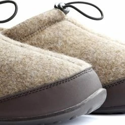 Groothandel ✔️ Travelin' Back-Home Heren Sloffen - Wollen Pantoffels - Rubberen Zool - Beige/Zand - Maat 46 ✨ 18 Groothandel ✔️ Travelin' Back-Home Heren Sloffen - Wollen Pantoffels - Rubberen Zool - Beige/Zand - Maat 46 ✨ -Nike shop 550x541 12