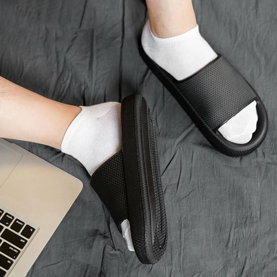 Flash-uitverkoop 😍 Geweo - Badslippers - EVA Slippers Heren Dames - Pillow Slides - Kerstmis - Kerstfeest - 🎁 Christmas Gift - Unisex - Verdikte - Antislip - Lichtgewicht - Zwart - Maat 40/41 ❤️ 11 Flash-uitverkoop 😍 Geweo - Badslippers - EVA Slippers Heren Dames - Pillow Slides - Kerstmis - Kerstfeest - 🎁 Christmas Gift - Unisex - Verdikte - Antislip - Lichtgewicht - Zwart - Maat 40/41 ❤️ - Afbeelding 9