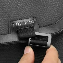 Beste deal ⭐ Tigernu Schoudertas Heren Crossbody Tas Messenger Bag Slingbag - Zwart - Anti Diefstal - Waterafstotend - 27x8x21cm 😍 -Nike shop 550x550 575