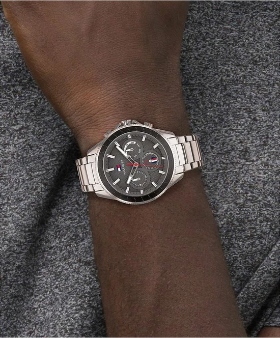 Aanbiedingen ๐งจ Tommy Hilfiger TH1791857 Horloge Heren Staal Chrono Stalen Band Zwarte Wijzerplaat โ 6 Aanbiedingen ๐งจ Tommy Hilfiger TH1791857 Horloge Heren Staal Chrono Stalen Band Zwarte Wijzerplaat โ - Afbeelding 4