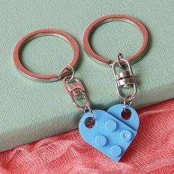 Aanbiedingen 🔥 Merkloos Lego Sleutelhanger - Imitatie Lego Hart - Vriendschap - Geliefde - BFF - Licht Blauw Hart - Kraamcadeau Jongen - Baby Cadeau - Geboorte Cadeau - Gender Reveal 🔔