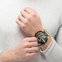 Begroting ❤️ Diesel Mr Daddy 2.0 DZ7333 Herenhorloge 57 Mm - Goudkleurig ✨ 27 Begroting ❤️ Diesel Mr Daddy 2.0 DZ7333 Herenhorloge 57 Mm - Goudkleurig ✨ -Nike shop 550x733 149